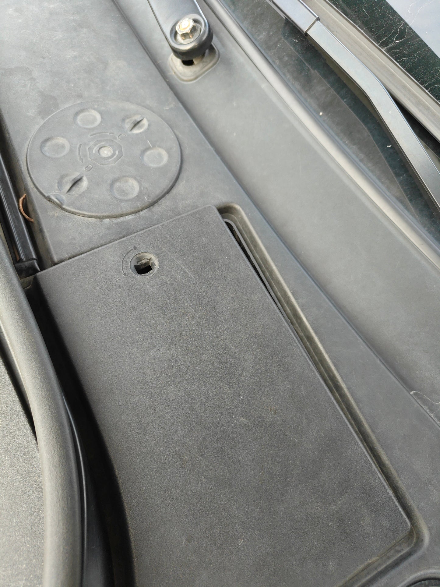 Battery Cover Fix